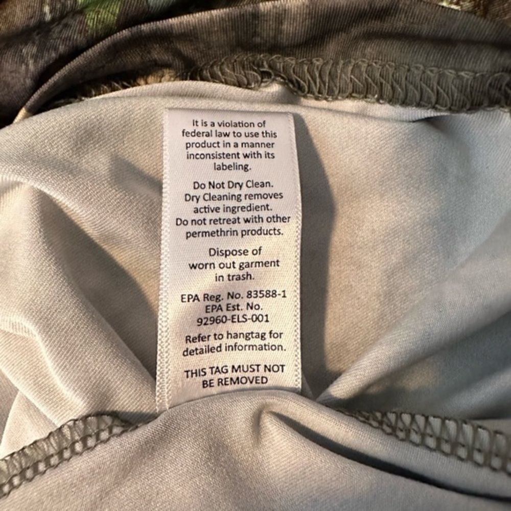 Mossy Oaks No Fly Zone Camouflage Long sleeve shirt, Insect Repellent Size XL - Picture 8 of 8